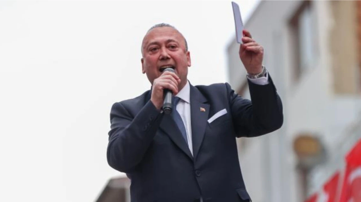 Uşak Belediye Başkanı &Ouml;zkan Yalım g&ouml;revden uzaklaştırıldı