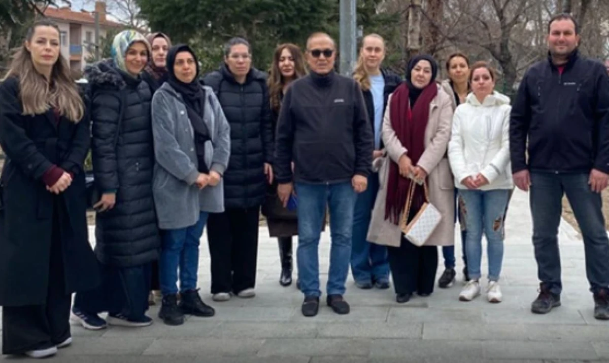 Veliler tepkili; Okul M&uuml;d&uuml;r&uuml;m&uuml;z&uuml; geri istiyoruz