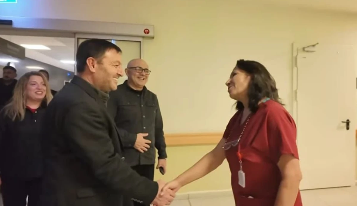 Zabun, yılbaşı gecesi sağlık &ccedil;alışanlarını ziyaret etti